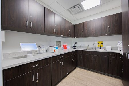 11-web-or-mls-Dr. Laura Valle - 625 Africa Rd-11