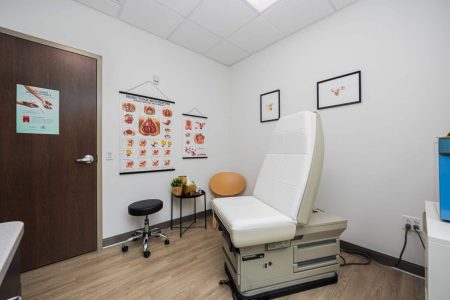 16-web-or-mls-Dr. Laura Valle - 625 Africa Rd-16
