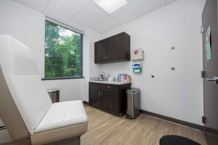 17-web-or-mls-Dr. Laura Valle - 625 Africa Rd-17