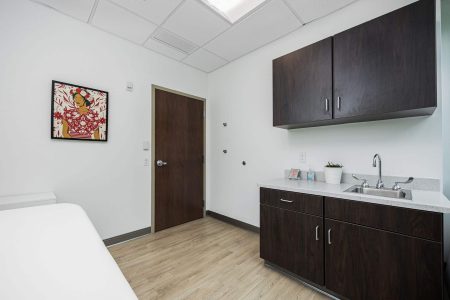 20-web-or-mls-Dr. Laura Valle - 625 Africa Rd-20