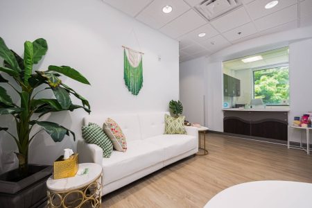 5-web-or-mls-Dr. Laura Valle - 625 Africa Rd-5