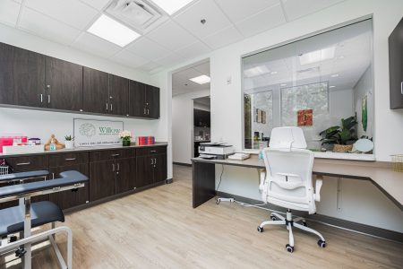 9-web-or-mls-Dr. Laura Valle - 625 Africa Rd-9